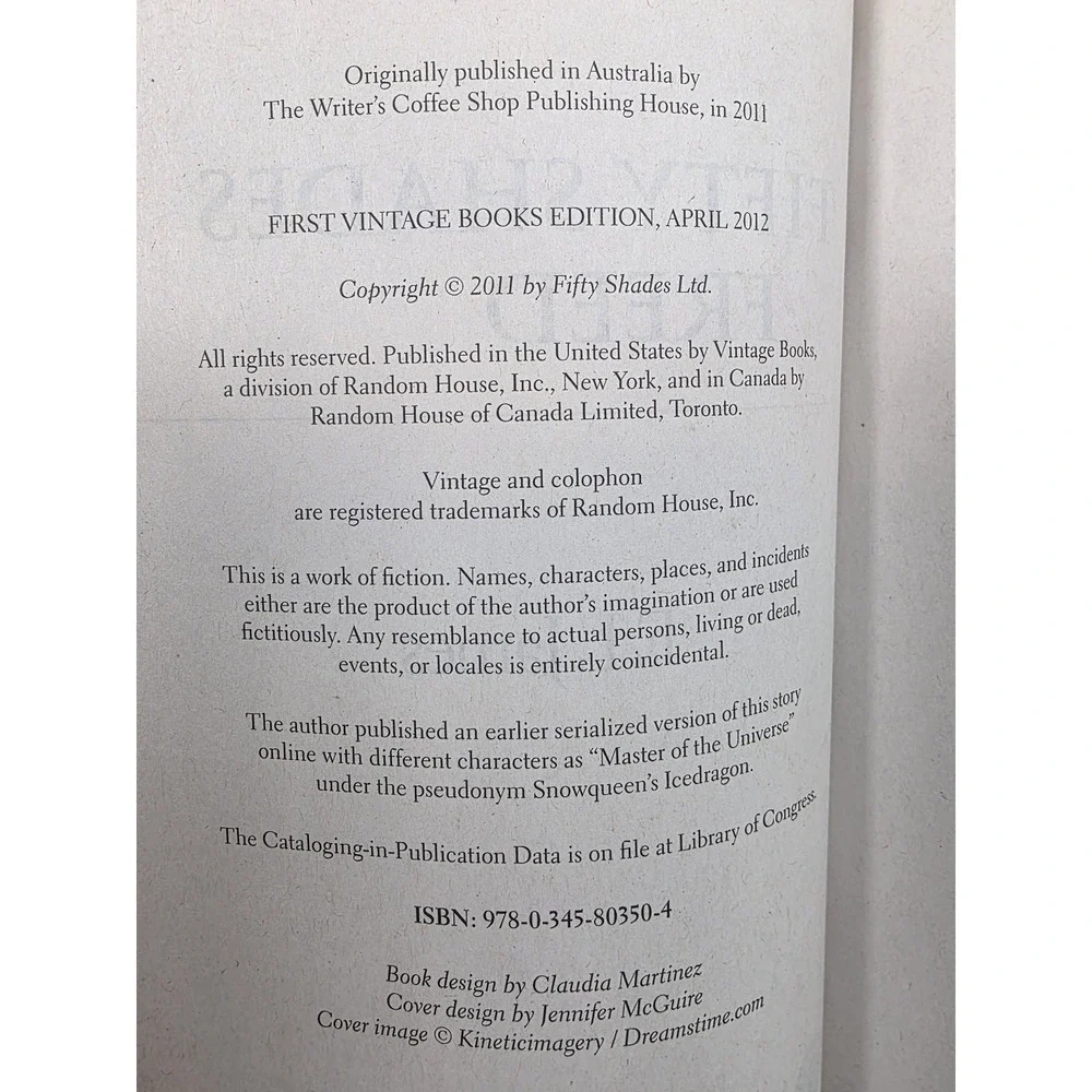 Fifty Shades Freed E L James Romance Novel Softcover NY Times Bestseller‎ Book